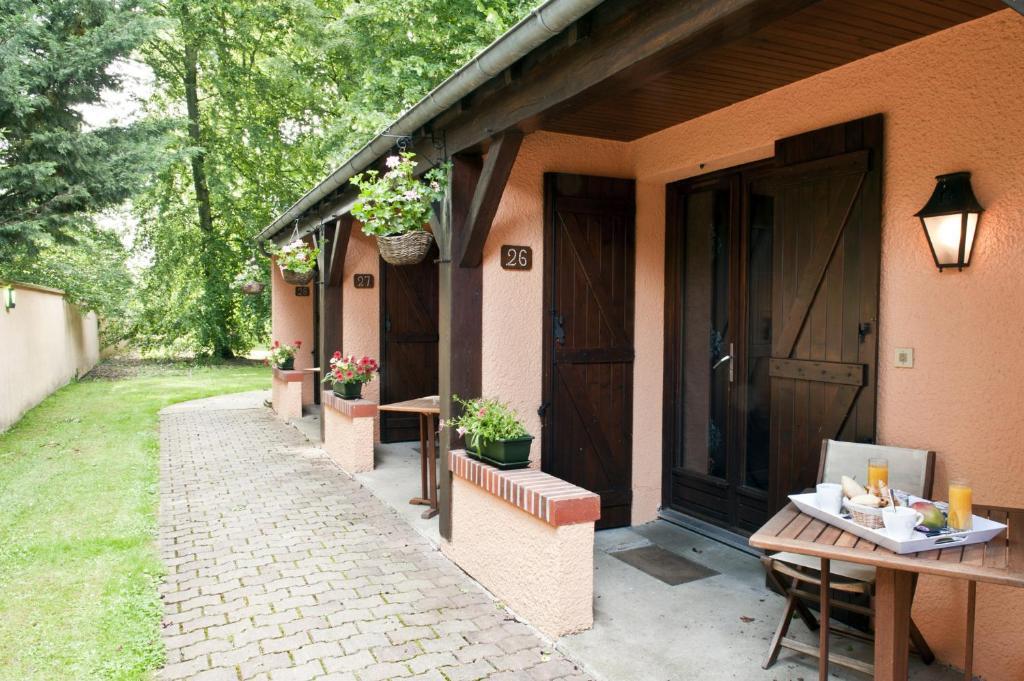 Logis Le Quai Fleuri 3* Les Villages Voveens