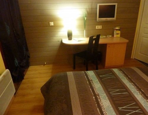Logis Le Quai Fleuri Hotel 3*