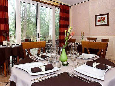 Hotel Logis Le Quai Fleuri 3*